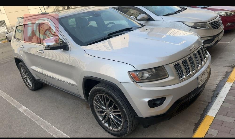 جیپ گراند شیرۆکی